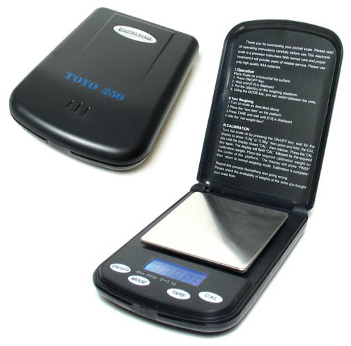 TOYO 250 Gram Pocket Scale