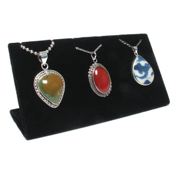 Display Stand for 3 Pendants
