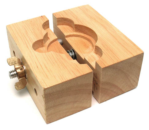 Cas-Ker Wood Case Holder